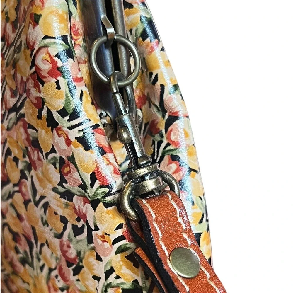 Patricia Nash Floral Leather Wristlet Yellow Orange Kiss Lock‎ Frame Bag Pouch